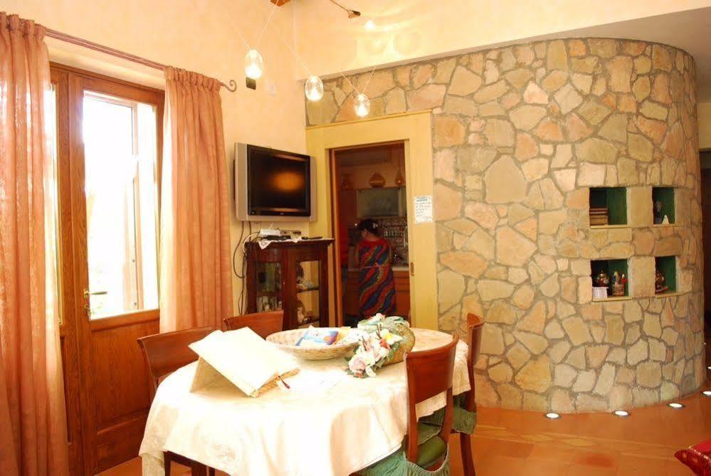 B&B Villa Fior Di Loto Limone sul Garda Luaran gambar